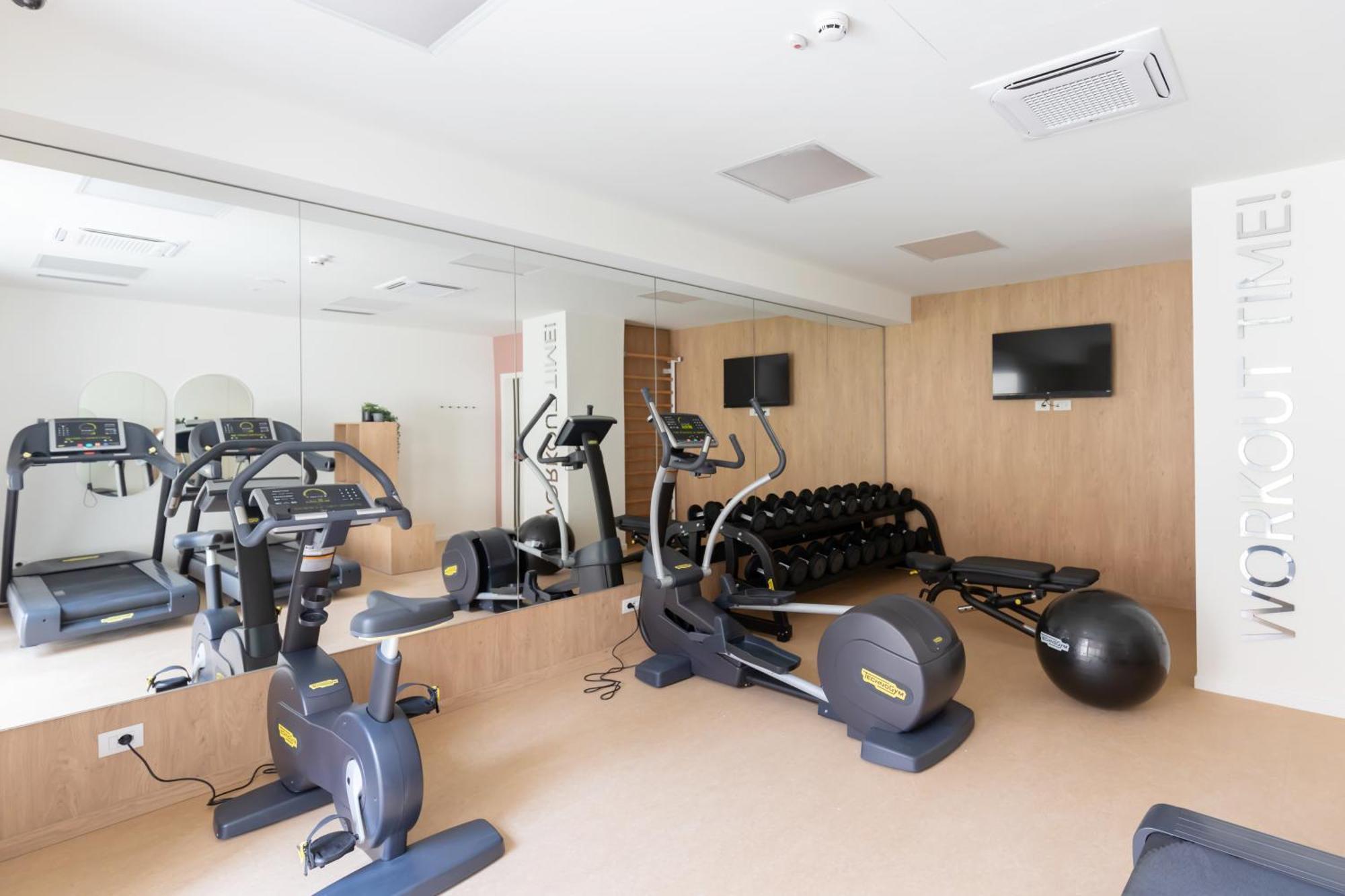 Well-Located Campus Rooms Near City Park Milano Ngoại thất bức ảnh
