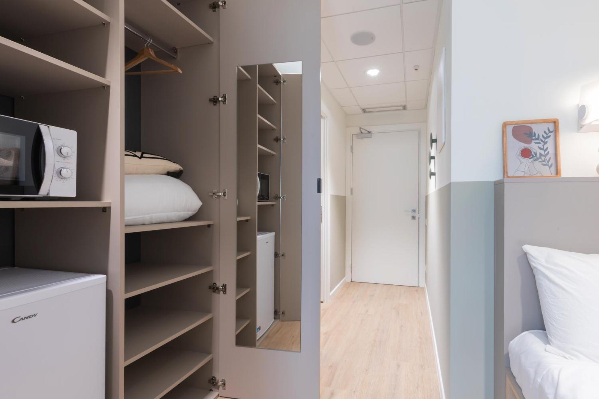 Well-Located Campus Rooms Near City Park Milano Ngoại thất bức ảnh