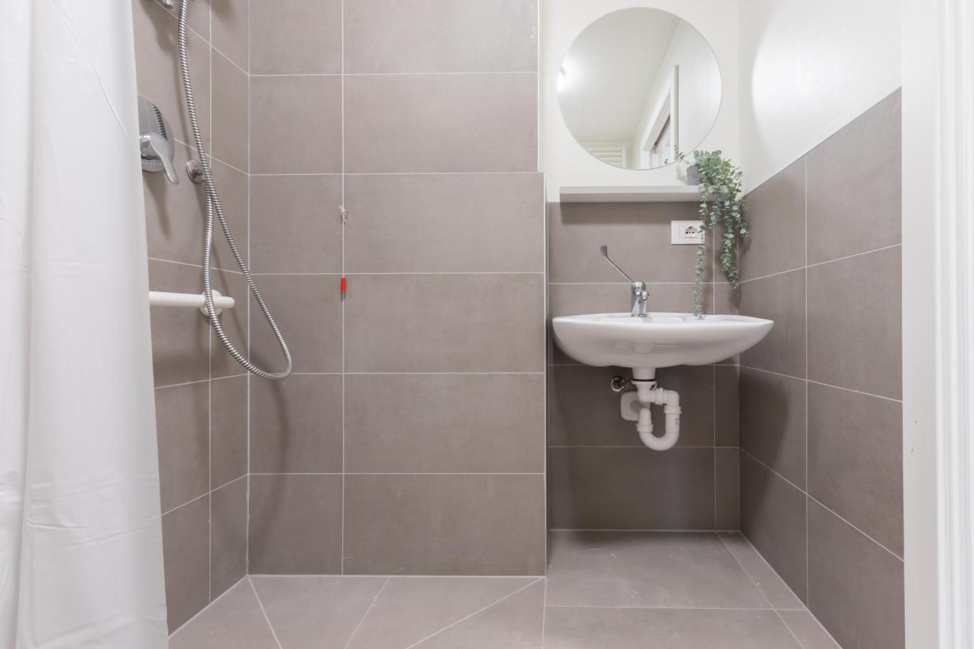 Well-Located Campus Rooms Near City Park Milano Ngoại thất bức ảnh