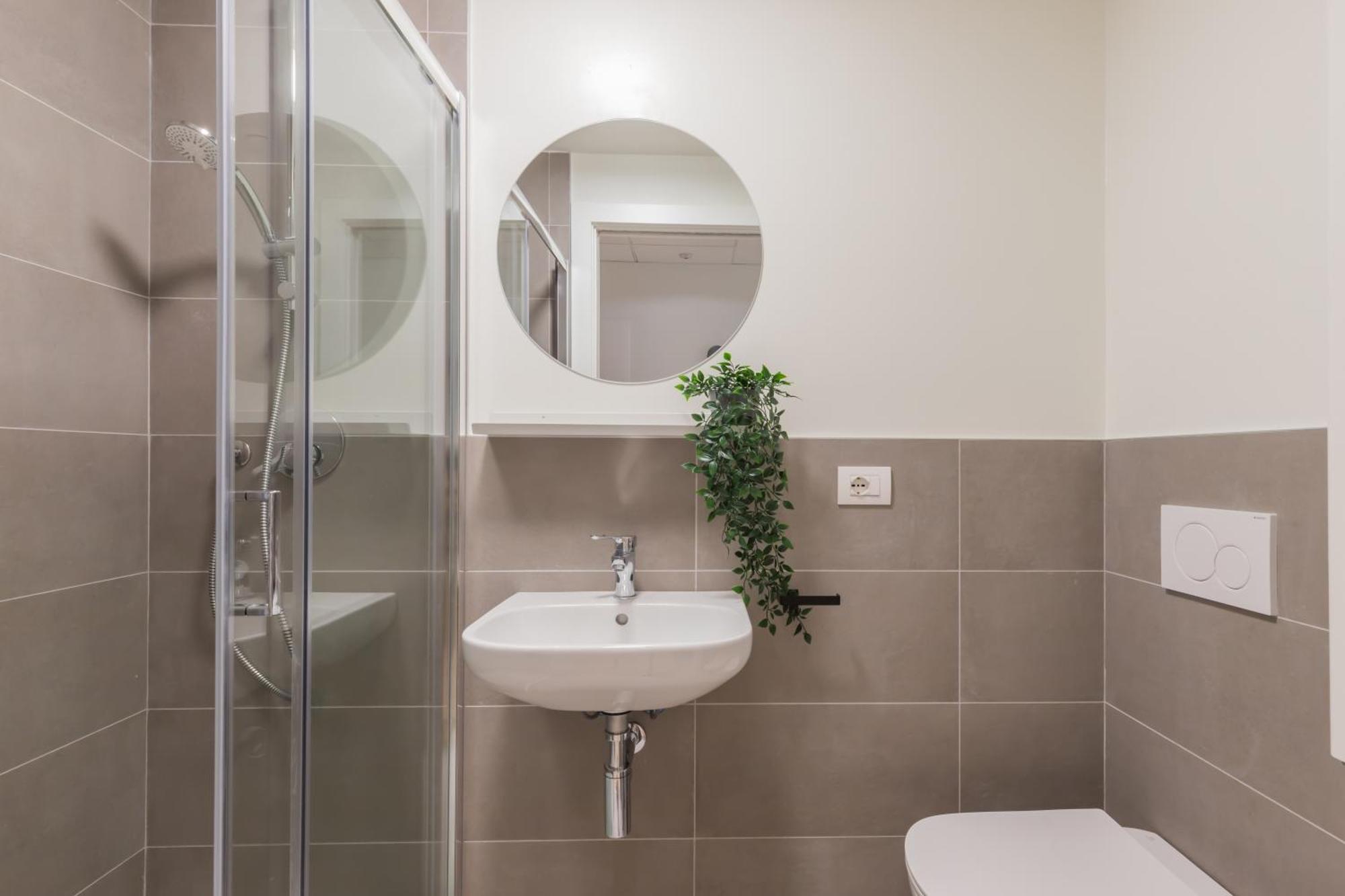 Well-Located Campus Rooms Near City Park Milano Ngoại thất bức ảnh